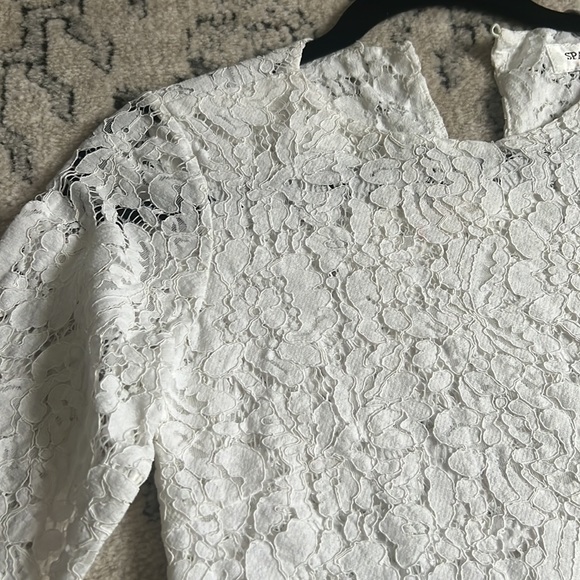White Lace top - Picture 2 of 5
